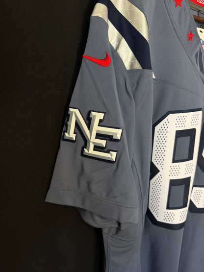Jersey Nike Limited cosida de Hunter Henry de los New England Patriots Colección Rivalries - Azul